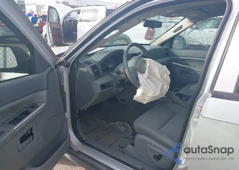 2005 Jeep Grand Cherokee Laredo z USA, uszkodzony, nr VIN 1J4GS48K15C723975